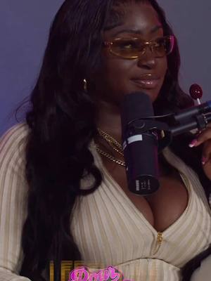 A post by @jenisethefreak on TikTok caption: #pourminds #viralvideo 