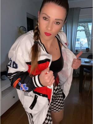 A post by @siciliana.86 on TikTok caption: I‘m ready 🏎️ 🏁 #dance #tyla #push #giusy674 #siciliana86 #fy #fyy #trend #viral 