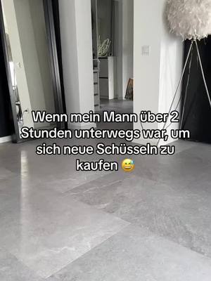 A post by @bellaundnils on TikTok caption: Diese Schüsseln 😫😂 #erinnerung #couplecomedy #couple #funnycouples #fyp #viraltiktok #fy #pärchenvideos #couplegoals #ehe #typischmann #tiktokcouple #typischfrau 