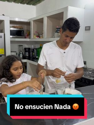 A post by @ronaldvallez on TikTok caption: No ensucien Nada 😡