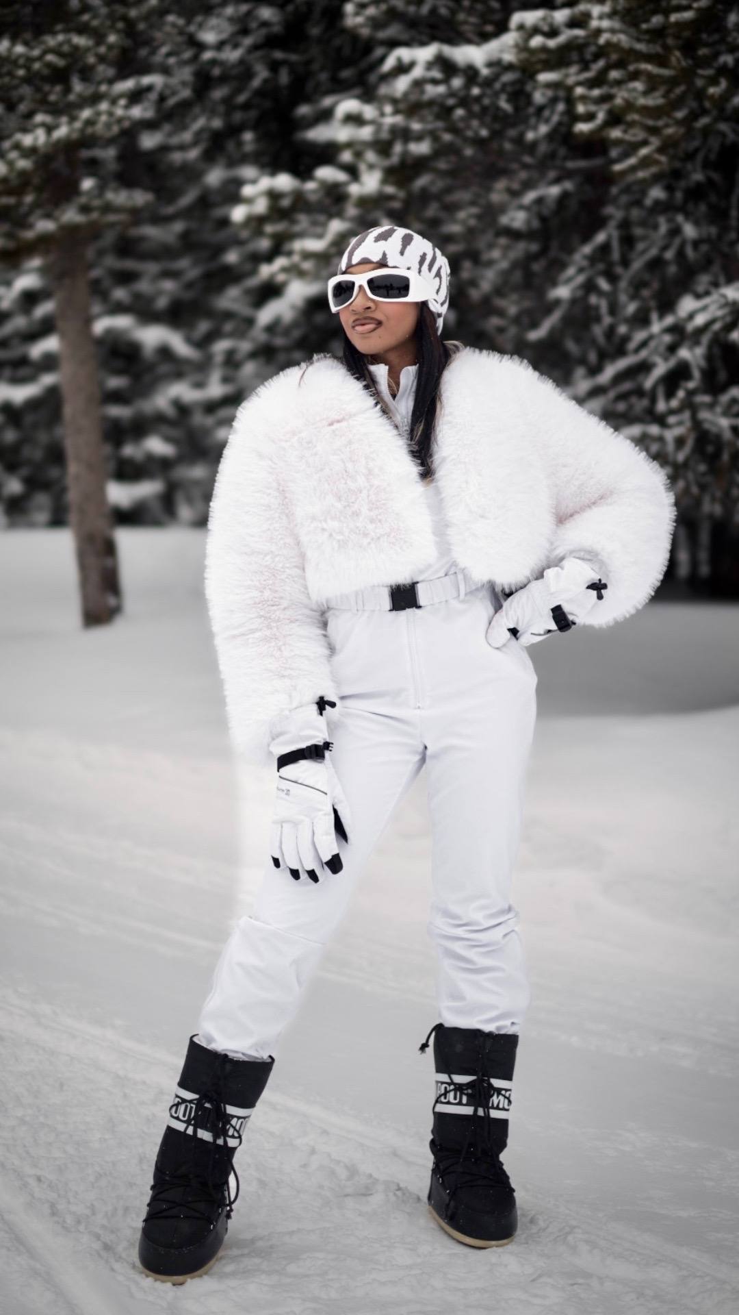A post by @myasmvse on TikTok caption: Just a chill girl who loves the snow🎀 #ski #skiseason #skiing #wintervibes #skiingtiktok #mountain #snow #aesthetic #colorado #wintervacation #wintervacation #fy #fyp #fouryoupage 
