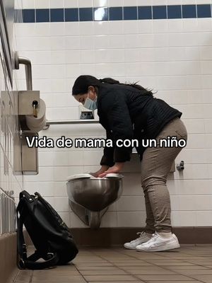 A post by @nicole_carrillo01 on TikTok caption: No me puedo imaginar las Mamas que no pueden salir ánimo mamas luchonas 🫂 #vidademama #mamaprimeriza #mom #momlife #MomsofTikTok #toddlermom 