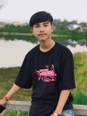 A post by @dysart73 on TikTok caption: #ថ្ងៃនេះ គេអោយកាត់ចិត្ដ សុំទោសខ្ញុំភ្លេចមិនបាន😔#Coកំសត់ស្មោះស្នេហ៍😔 #Chen_dy 