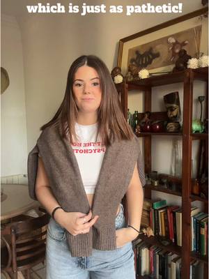 A post by @itsjuliacx on TikTok caption: 4 formas de llevar el mismo cardigan de @ZARA ❤️✨ ¿Cual es tu forma favorita de llevarlo?   #outfit #outfitrepeater #oytfitoftheday #zaraoutfit 