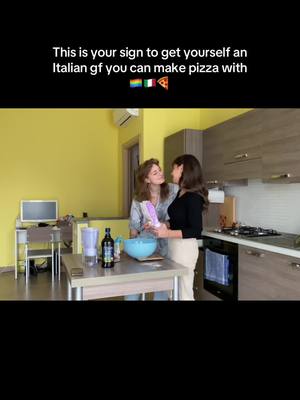 A post by @sarafregosi on TikTok caption: #wlw #wlwcouple #couplegoals #cooking #couplestiktok #pizz 