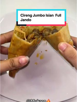 A post by @mukbang.rendom on TikTok caption: Bagian 2078 | Cireng Jumbo Isi Jando😍😋#cirengjumbo #cirengisijando #cirengviral #cirengisi #fypage #pempekpalembang #jajananviral #jelajahgajian 