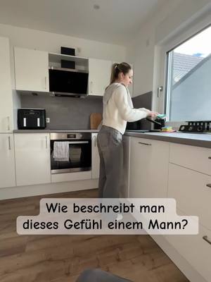 A post by @alexandragrmnn on TikTok caption: Vielleicht ist das auch ein persönliches Ding 💁🏼‍♀️✊🏻 #german #sunday #sonntag #fyp #girl #haushalt #männer #typisch #trend 