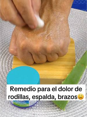 A post by @toprecipes.1 on TikTok caption: Remedio para el dolor de rodillas, espalda, brazos😩 #naturalremedy #homemade #healthy #remedy #EasyRecipes #Recipe 