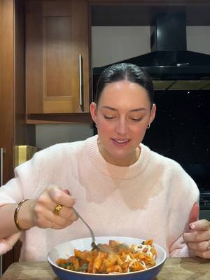 A post by @laurenkategriffiths on TikTok caption: Chicken, pepperoni, chorizo pastaaaa 🫶🏼😍 #fyp #foryou #food #dinner #mukbang #eatwithme #Recipe #pasta #cook #cookwithme 