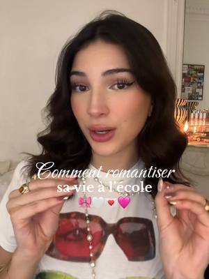 A post by @carlajuulie on TikTok caption: Comment romantiser sa vie à l’école ?🎀💌🩷 #tips #conseil #romanticizeyourlife #school #ecole #student 