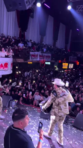 A post by @herenciadegrandesoficial on TikTok caption: MUCHAS GRACIAS TIJUANA POR UN SOLD OUT MÁS 🙌🏻 LE AGRADECEMOS A TODA LA GENTE QUE SE DIO CITA EN LAS PULGAS!!! #herenciadegrandes #ranchohumilde #viral #fypシ #todobien #lomasvisto #tijuana #yacoronamoschavalos @Rancho Humilde @Ivan Rubio 