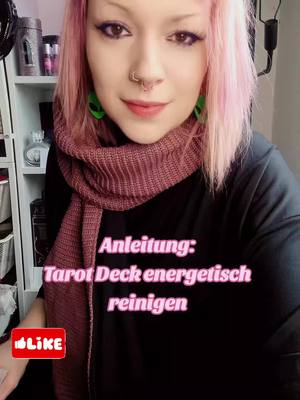 A post by @natural_born_witch on TikTok caption: #esora #tarot #reinigen #energetischreinigen #beifuß #räuchern #schmuck #edelsteine #hexentipp #starseed #witchcraft 