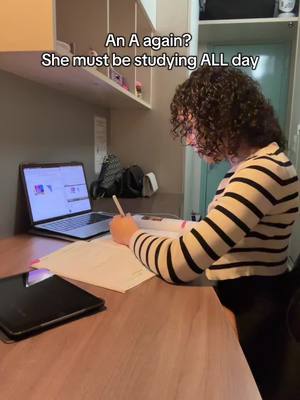 A post by @imitrbl on TikTok caption: Study smarter not harder. Download Peech today. #peechapp @Peech App #student #studytok #university #ai 