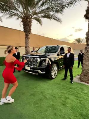 A post by @mo_vlogs on TikTok caption: Don’t look at me! Look at the Car! 🚗 The new #GMC #Yukon #Denali has you feeling like the boss! #MorePowerToYou @gmcarabia 