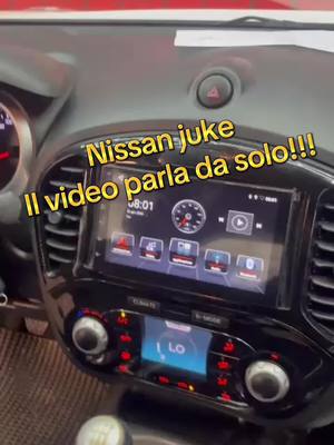 A post by @simycars on TikTok caption: Istallazione custom fit 7 pollici Nissan juke #boxandroid #scuolasimycarssecondigliano #sivolaneiperte🔥🔥🔥 #kitfulled #andiamoneiperteeee #supreme #secondigliano💞💞💞 #imitatemanoncopiate #braccioloautouniversale 