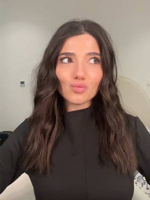 A post by @narins.beauty_ on TikTok caption: شكرا @لافيرن - LAVERNE  لانه حليتو مشكلتي 🙈. العطر أنثوي بشكل مو طبيعي  🎀