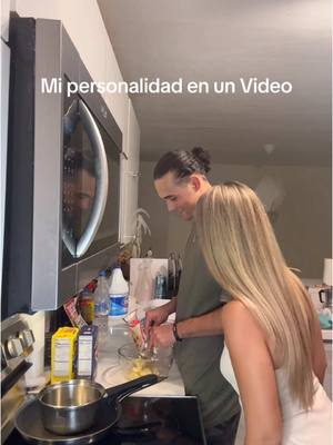 A post by @laulazo.rosario on TikTok caption: Mi personalidad cuando entro en confianza jajajaja 😂