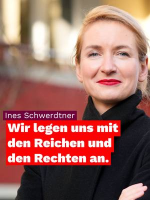 A post by @die.linke on TikTok caption: Es waren die Konservativen, die 1933 die Schlüssel zur Macht an die Nazis übergaben. In dem irrigen Glauben,  die Nazis einhegen zu können, kam es am 30.1.1933 zu der Machtübertragung an Hitler. In dieser Woche will die Union mit den Stimmen der AfD zum ersten Mal einen Antrag im Parlament durchbringen. Dies ist ein Dammbruch, ein erster Schritt, um in Zukunft auch Koalitionen zu ermöglichen. Diese Abläufe der Normalisierung können überall in Europa beobachtet werden. Momentan sehen wir in Österreich, dass die Konservativen lieber Juniorpartner in einer Regierung mit der extremen Rechten sein wollen, als mit den Sozialdemokraten zu regieren. Wir stehen als Linke fest und geschlossen gegen diesen Kurs und werden nicht mitmachen bei dem Bruch des humanitärem Völkerrechts. Wir werden niemals nach unten treten. Wir legen uns mit den Reichen und den Rechten an. Versprochen. #DeswegenDieLinke #DieLinke #linkepolitik #noafd