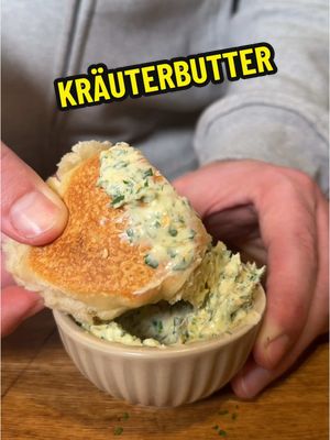 A post by @pascha.tv on TikTok caption: Kräuterbutter selber machen  - 250g Buttter - 2 Knoblauchfüße - 30g Sesam geröstet - 1 Chili  - 30g Petersilie  - 20g Rosmarin  - Salz  - Pfeffer