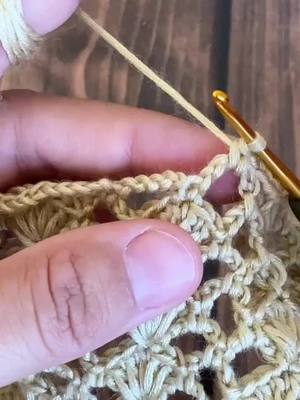 A post by @robertart45 on TikTok caption: #dalweb #crochettok #crocheter #ganchillo #crochet 