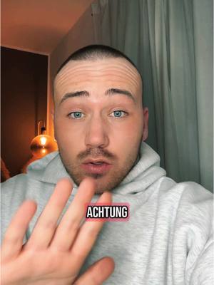 A post by @finanzhacks on TikTok caption: Investiere NICHT in Bitcoin, bevor du das weißt! 😱💰 / Ad #fy #bitcoin #btc #geld #investieren #millionär #reich