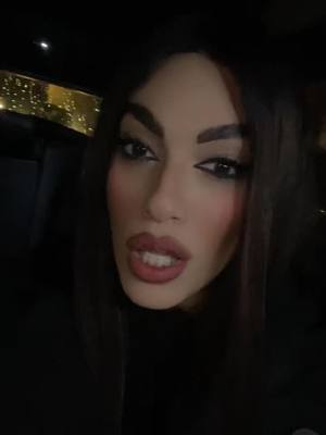 A post by @julia.morena_ on TikTok caption: Uè Fabi io ti amo, ciao @Fabiana Official 