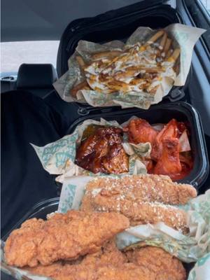 A post by @shawnfoodreviews7 on TikTok caption: Yea aiight ! Wingstop had me lost for words 😅 #wingstop #wings #fyp #eating #mukbangeatingshow #mukbang #fypシ 