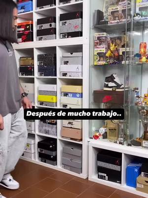 A post by @gerardsoliz on TikTok caption: Pocos lo entenderán 👟🤎 #humor #jordan1 #travisscott #zapatos #zapatillas #bambas #sneakers #zapas #zapatosdeportivos #Lifestyle #fyp #parati 