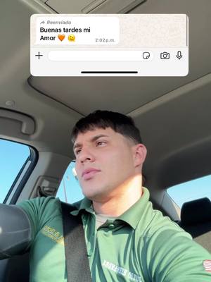 A post by @el_juli_hernandez on TikTok caption: Yo veo bien?  🫣😳😂😂