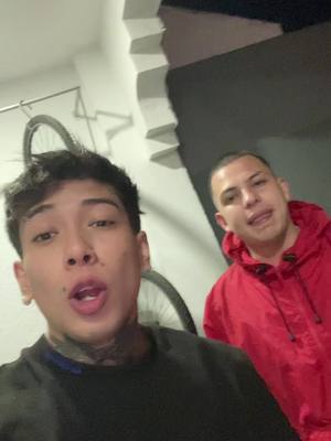 A post by @isaacgomezz05 on TikTok caption: Sale mal :( #fyp #paratii @Doble A Cuernudo 