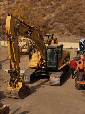 A post by @isaac.blanco on TikTok caption: 📍14900 Concordia Ranch Rd Lake Elsinore ca. WCA IS OPEN TO THE PUBLIC. #publicauction #heavymachinery #heavyequipment  #wca #auction 