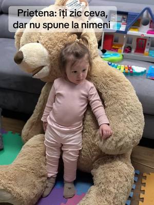 A post by @mihaela1co on TikTok caption: Tu știi cui să-i trimiți 🤣 #momlife #momanddaughter #kidstiktok #kidsbelike #kidscomedy #funnytiktok #funnymoments #funnymemes #funnykids #talkingonthephone #