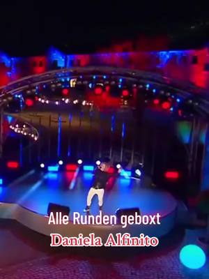 A post by @schlagerfueralle on TikTok caption: Wir kriegen nicht genug von ihr 😍❤️ #danielaalfinito #allerundengeboxt #schlager #auftritt #rossantonyshow 