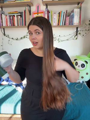 A post by @loupchee on TikTok caption: Réponse à @Marjorie  Conseils pour des cheveux longs en bonne santé 🥰