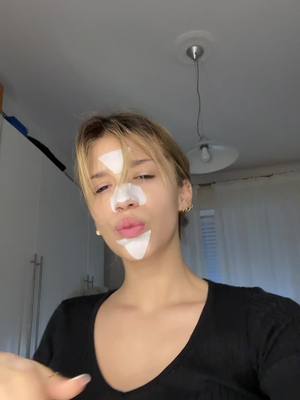 A post by @ali.debortoli on TikTok caption: skincare alternativa 