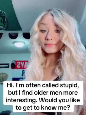 A post by @lidianorrh on TikTok caption: Old single woman usa #alonetiktok  #divorcewomen #singlewoman 