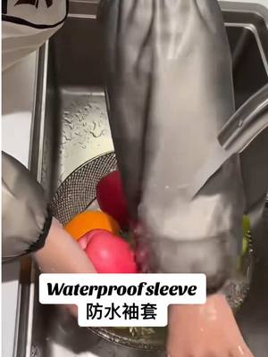 A post by @hongguo99 on TikTok caption: Waterproof sleeve #KitchenHacks  #oversleeve #bewaterproof  #LifeHack #tiktokmademebuyit  #favoritefinds  #Product #fyp 