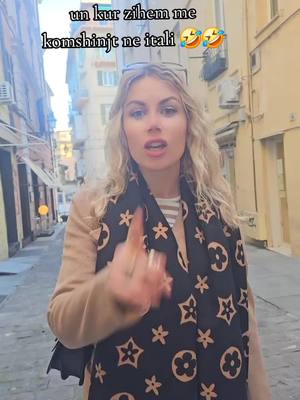 A post by @la_franci22 on TikTok caption: albanesi pam pam 🤣🤣🤣#franci22 #goodvibes #semprepositiva #albanesepersempre🇦🇱👑 #kozaku #sanremo2025 