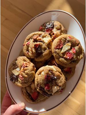 A post by @haileecatalano on TikTok caption: strawberry chocolate chunk cookies 🍓 