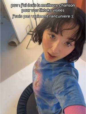 A post by @lasateuch on TikTok caption: j’attends vos lipsync maintenant🫵🏻😀