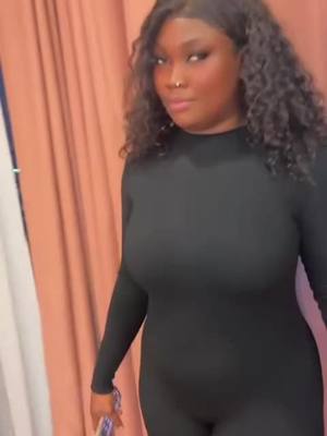 A post by @ladivakim on TikTok caption: #video #virale #foryoupag #