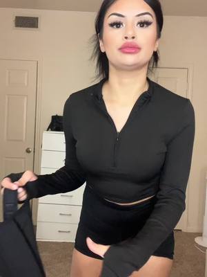 A post by @selenasbeautylookss on TikTok caption: #tiktokshopwaisttrainer #tiktokshopviral #tiktokshoptrends 