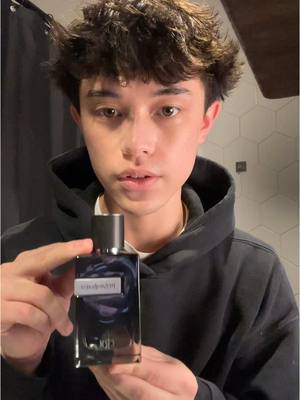 A post by @cameronrohpovs on TikTok caption: #grwm #fyp 