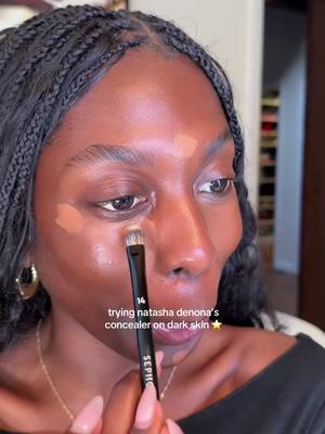 A post by @bonitravo on TikTok caption: trying natasha denona’s concealer for the first time ⭐️ #blackgirlmakeup #concealer #natashadenona 