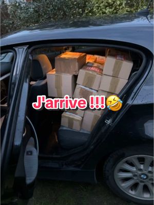 A post by @larche_de_francois on TikTok caption: Je livre vos commandes 😮🤣🦜#perroquet #boutique 