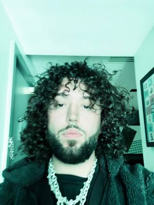 A post by @odetari on TikTok caption: Im sorry for taking so long on the album so imma drop a ep in like the next month <3 #fyp #dance #edm #odecore #fypツ #odetari 