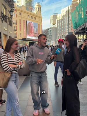 A post by @ibngarcia on TikTok caption: Y a vosotrxs, ¿qué es lo que os hace premium? 😎🛵 En @YADEA España somos únicos y pioneros, y gracias al nuevo Yadea GFX te podrás mover por la cityy de una forma premium y fácil 😎 #electrificateYA #electrifyyourlife #GFX #BornToPlay *publii :)