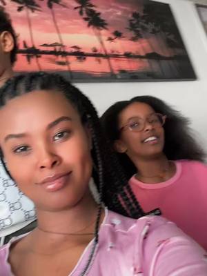 A post by @suzanmom2 on TikTok caption: #❤️❤️❤️ #eritreantiktok🇪🇷🇪🇷habesha #habeshatiktok #fppppppppppppppppppp #habeshatiktok🇪🇷🇪🇹habeshan_tik_tok #fpy #🥰🥰🥰🥰❤️❤️❤️ 