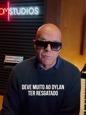 A post by @rfmportugal on TikTok caption: É hoje que estreia o filme sobre Bob Dylan "A Perfect Unknown" Quem é o Bob Dylan para Pedro Abrunhosa?  A influência de Dylan nos músicos portugueses 😁 #ACompleteUnknown , #30janeirosónoscinemas