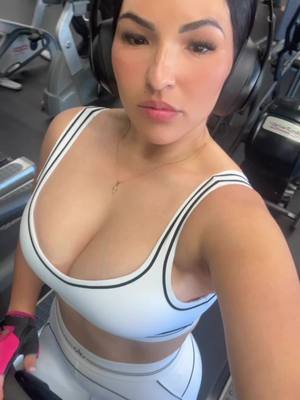 A post by @lachina_cubanita on TikTok